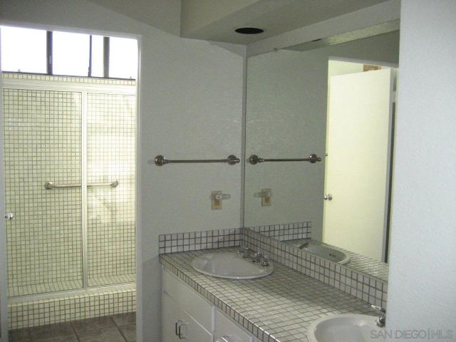 6448 Caminito Listo, San Diego, CA 92111