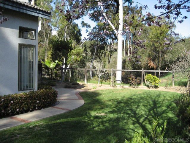 6448 Caminito Listo, San Diego, CA 92111