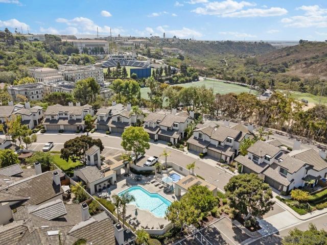 6448 Caminito Listo, San Diego, CA 92111
