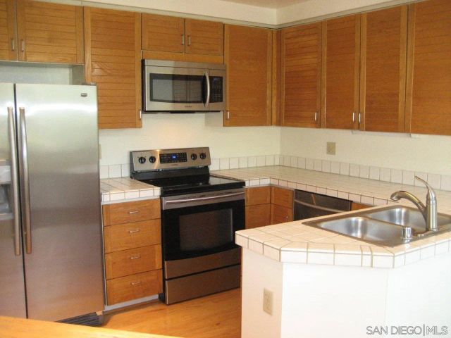 6448 Caminito Listo, San Diego, CA 92111