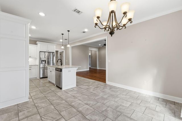 19 W Augusta Ct., Hattiesburg, MS 39402