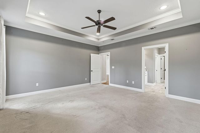 19 W Augusta Ct., Hattiesburg, MS 39402