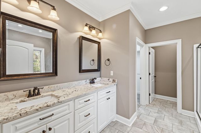 19 W Augusta Ct., Hattiesburg, MS 39402