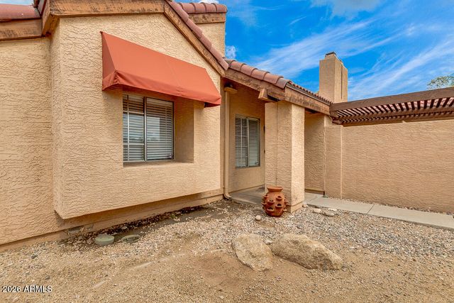 2145 E CENTER Lane 2, Tempe, AZ 85281