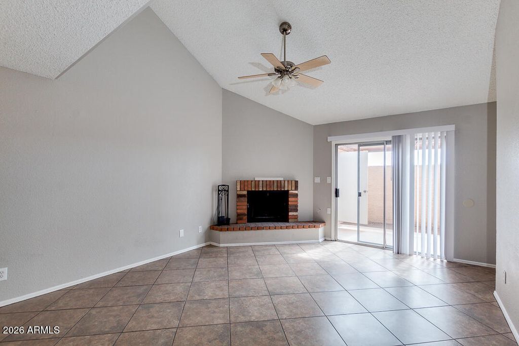 2145 E CENTER Lane 2, Tempe, AZ 85281