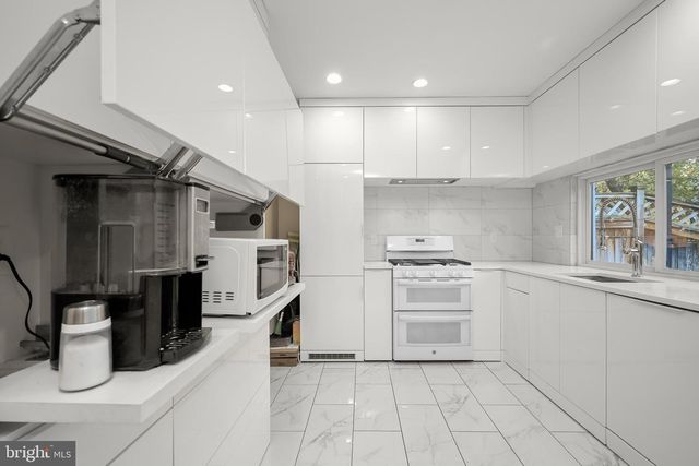 1906 37TH ST NW, Washington, DC 20007