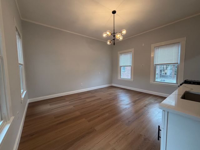195 Green St. 3, Cambridge, MA 02139