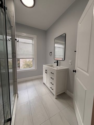 195 Green St. 3, Cambridge, MA 02139