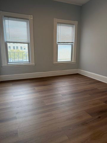 195 Green St. 3, Cambridge, MA 02139