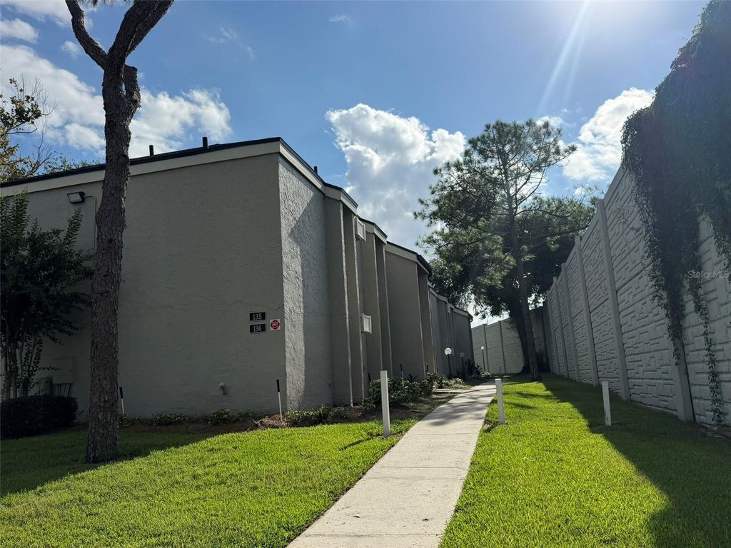 136 SPRINGWOOD CIRCLE A, Longwood, FL 32750
