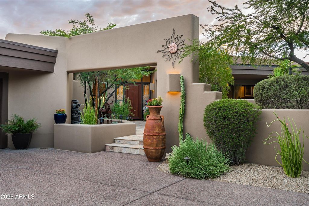 10658 E TAMARISK Way, Scottsdale, AZ 85262 — photo 4