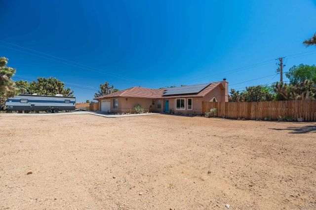 8361 Amador Avenue, Yucca Valley, CA 92284