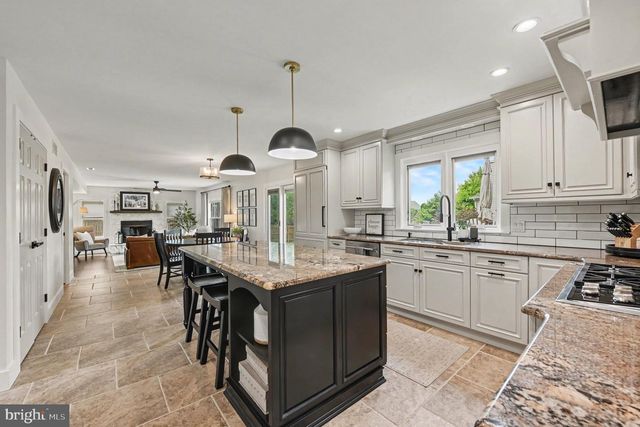4034 LUKE DR, Doylestown, PA 18902