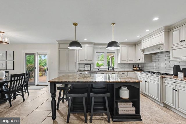 4034 LUKE DR, Doylestown, PA 18902