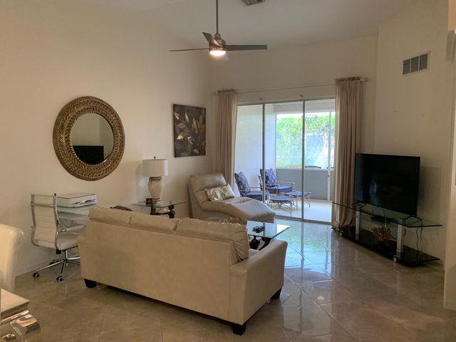2146 Man Of War, West Palm Beach, FL 33411