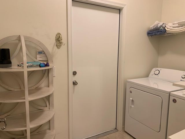 2146 Man Of War, West Palm Beach, FL 33411