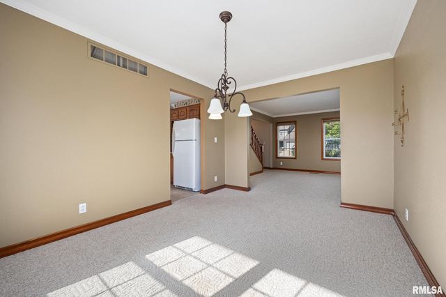 104 ARROWHEAD Court, East Peoria, IL 61611