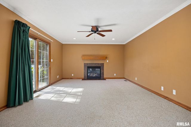 104 ARROWHEAD Court, East Peoria, IL 61611