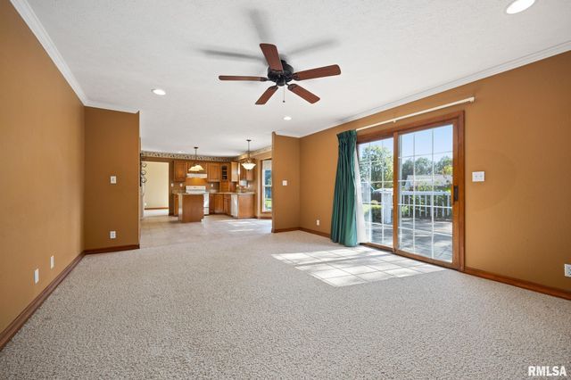 104 ARROWHEAD Court, East Peoria, IL 61611
