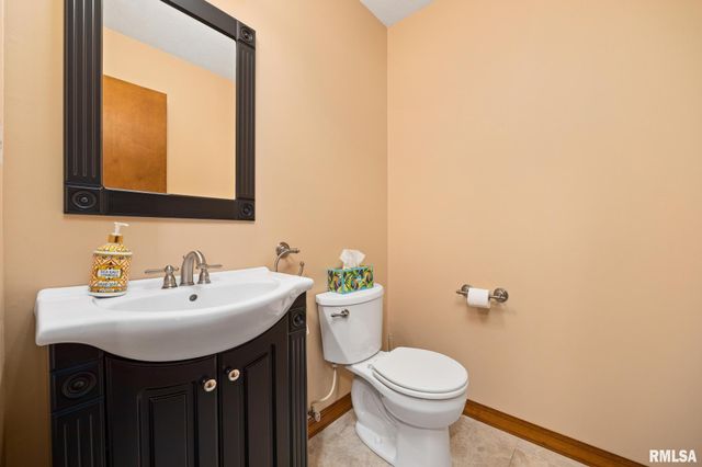 104 ARROWHEAD Court, East Peoria, IL 61611
