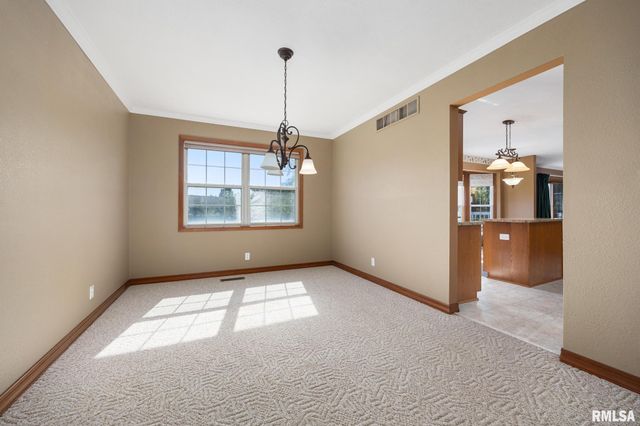 104 ARROWHEAD Court, East Peoria, IL 61611