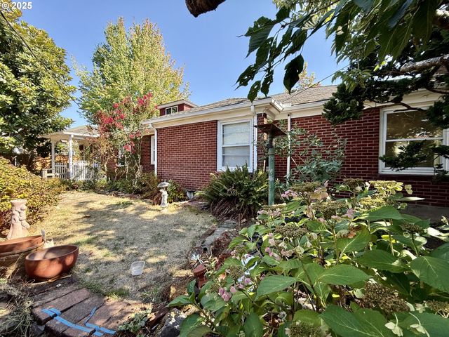1014 Nw 45TH St, Vancouver, WA 98660