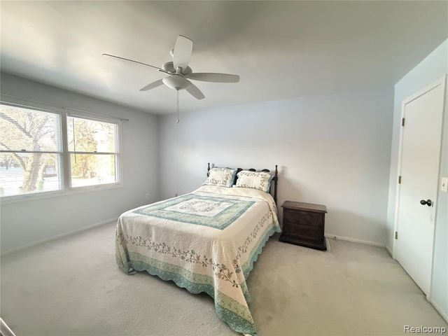 11 Oxford Court, Dearborn, MI 48124