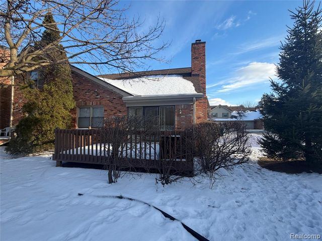 11 Oxford Court, Dearborn, MI 48124