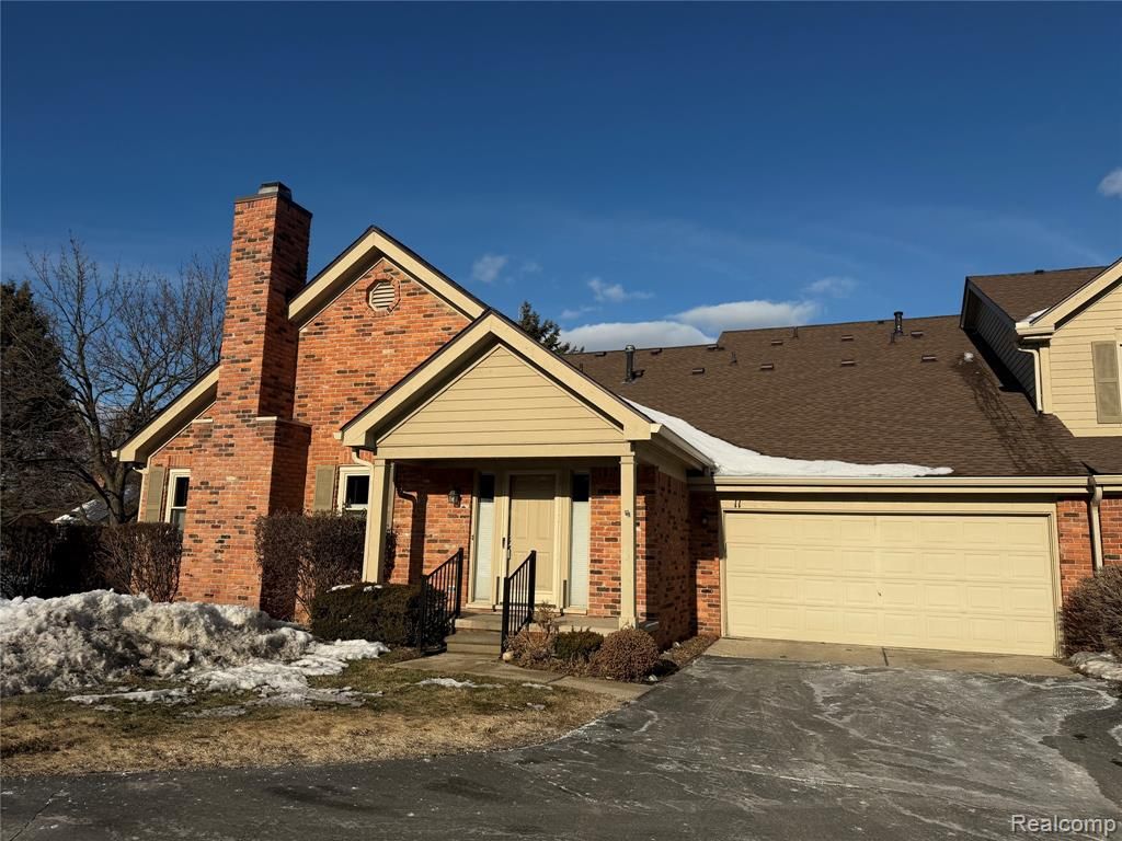 11 Oxford Court, Dearborn, MI 48124