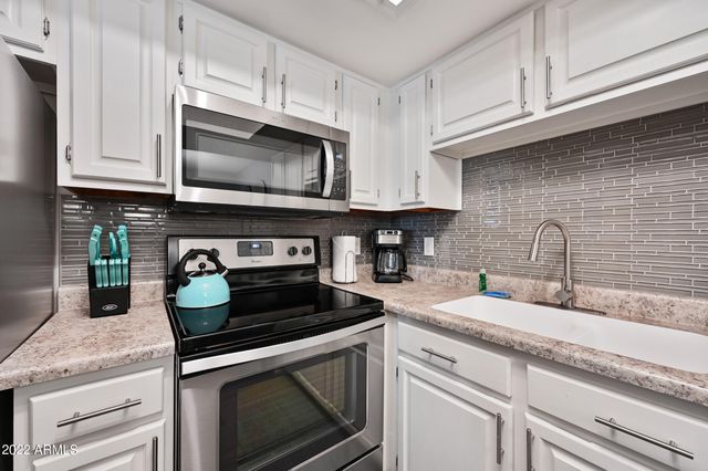 2959 N 68TH Place 102, Scottsdale, AZ 85251