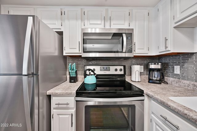 2959 N 68TH Place 102, Scottsdale, AZ 85251