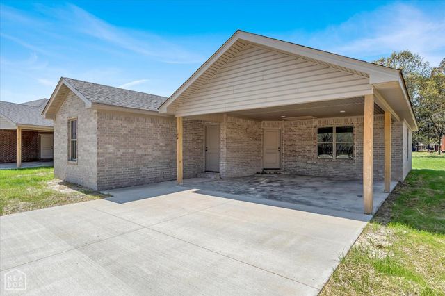 104 Weston Cove, Brookland, AR 72417