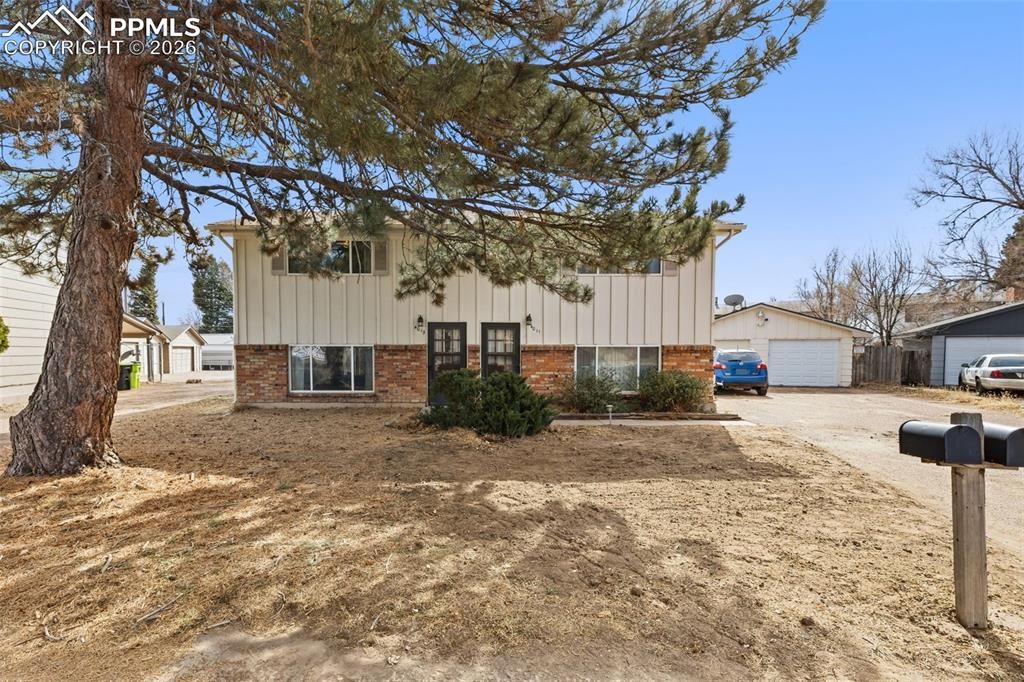 4011-4013 Tappan Drive, Colorado Springs, CO 80909