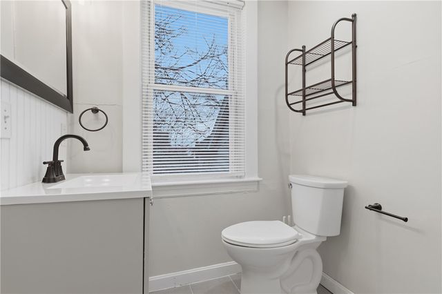 35 Gifford Street, Providence, RI 02909