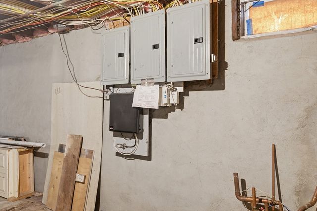 35 Gifford Street, Providence, RI 02909