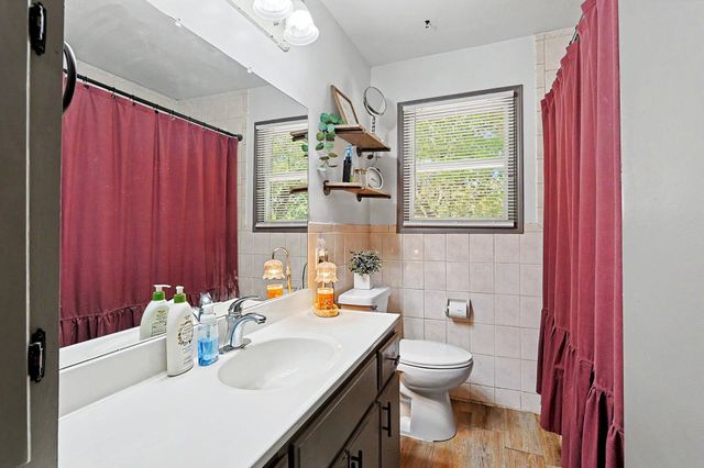 1315 E Ashford drive, Park City, KS 67219