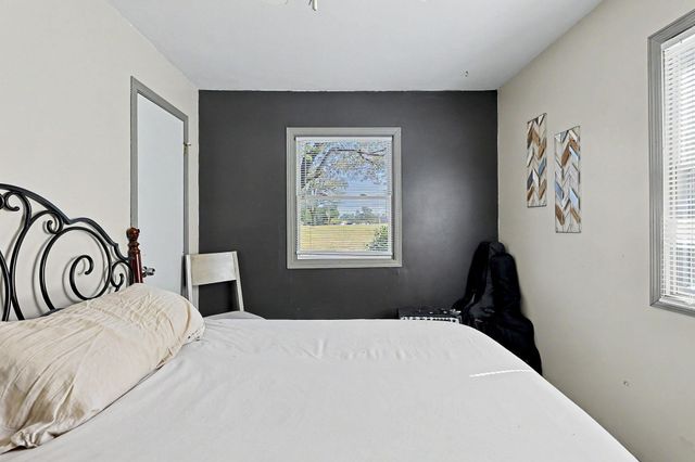 1315 E Ashford drive, Park City, KS 67219