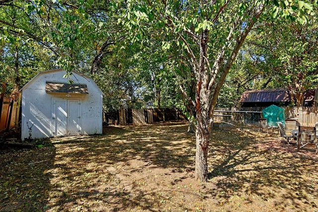 1315 E Ashford drive, Park City, KS 67219