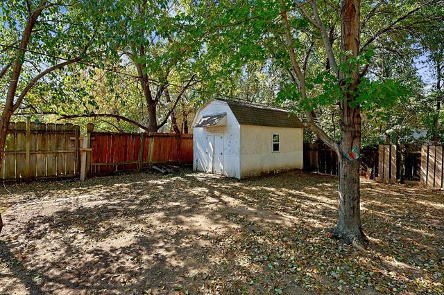 1315 E Ashford drive, Park City, KS 67219