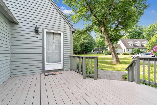 76 Glengarry Drive, Stratham, NH 03885