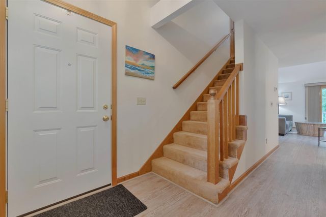 76 Glengarry Drive, Stratham, NH 03885