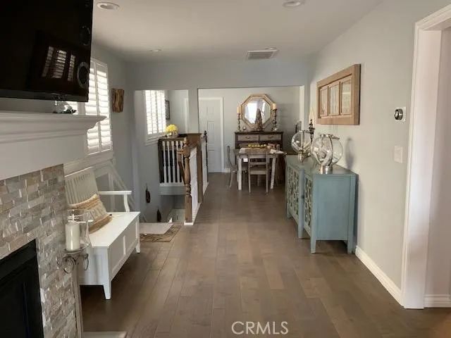 122 Roycroft Avenue C, Long Beach, CA 90803