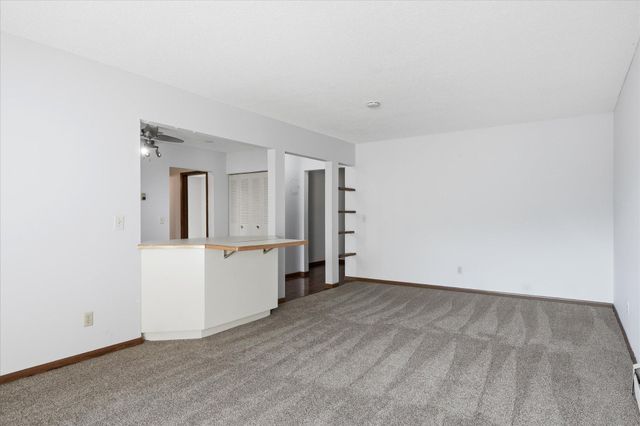 10840 Rockford Road 309, Plymouth, MN 55442