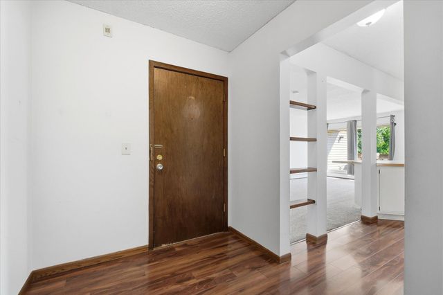 10840 Rockford Road 309, Plymouth, MN 55442