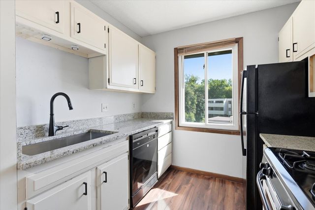 10840 Rockford Road 309, Plymouth, MN 55442