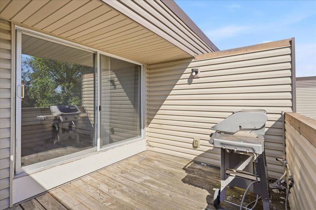10840 Rockford Road 309, Plymouth, MN 55442