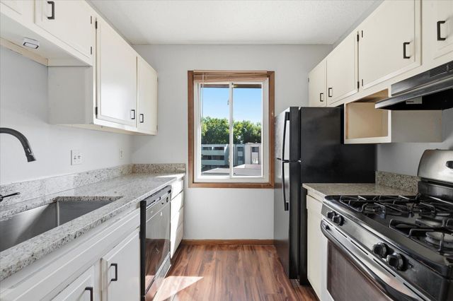 10840 Rockford Road 309, Plymouth, MN 55442