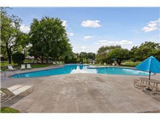 10840 Rockford Road 309, Plymouth, MN 55442