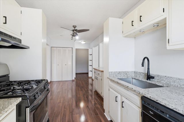 10840 Rockford Road 309, Plymouth, MN 55442