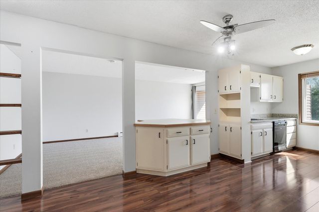 10840 Rockford Road 309, Plymouth, MN 55442